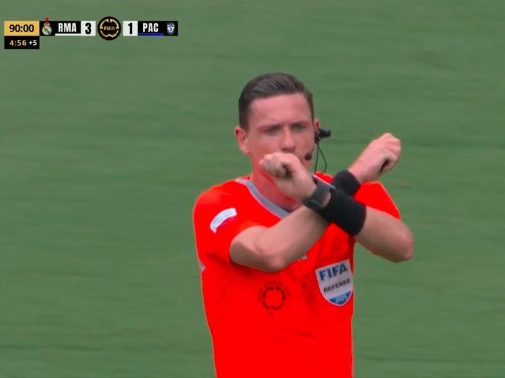 GuE9hNkWsAAzT2o Entenda o protocolo antirracismo da FIFA